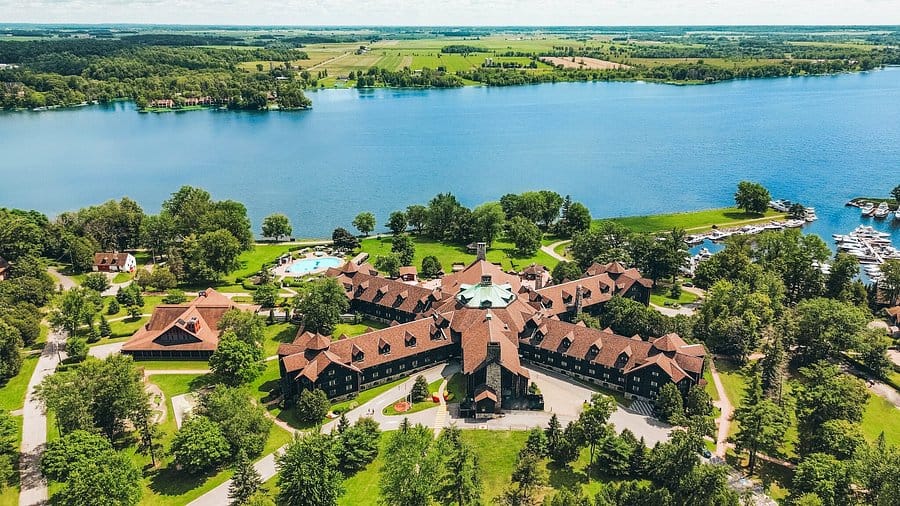Fairmont Le Chateau Montebello