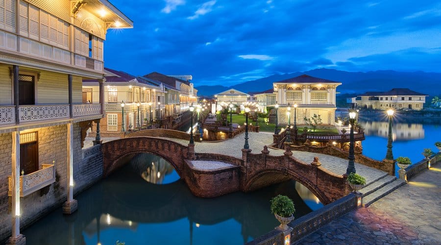 Las Casas Filipinas de Acuzar