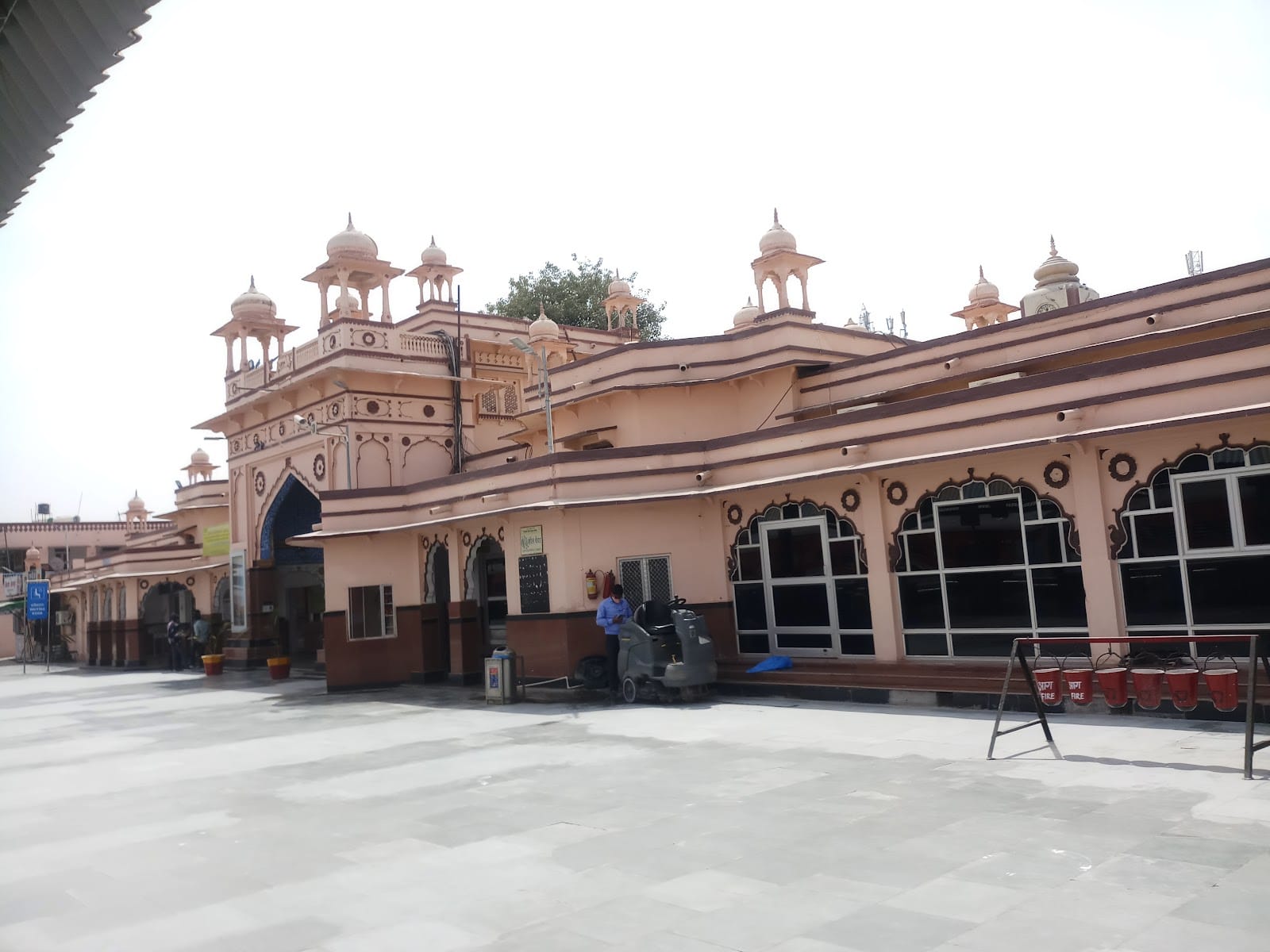 Laxmi Niwas Palace