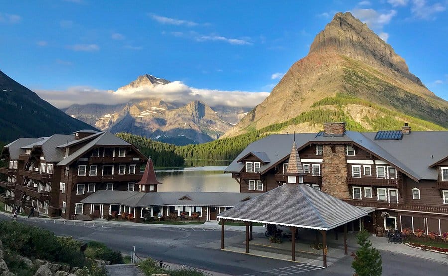 Many Glacier Hotel