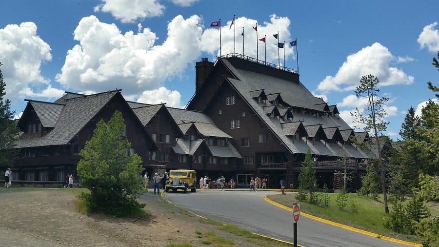 Old Faithful Inn