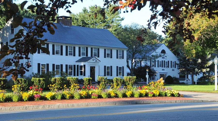 Publick House Historic Inn
